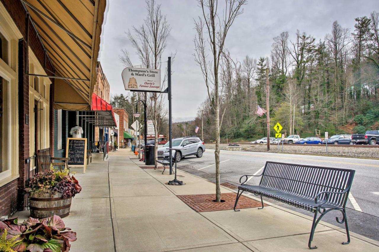 Saluda Main Street Retreat - Central Location! Eksteriør billede