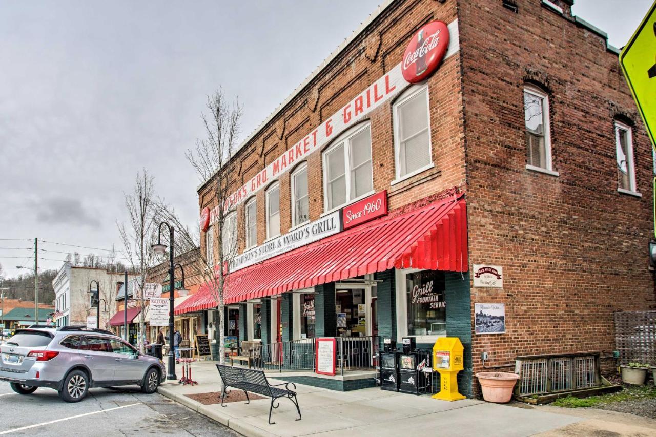 Saluda Main Street Retreat - Central Location! Eksteriør billede
